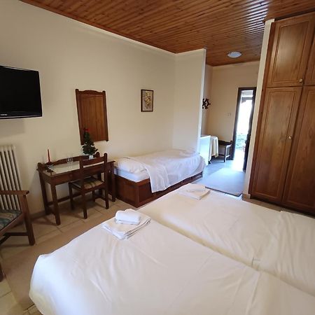 2 Alonia Hotel Anatoliki Frangista Ruang foto