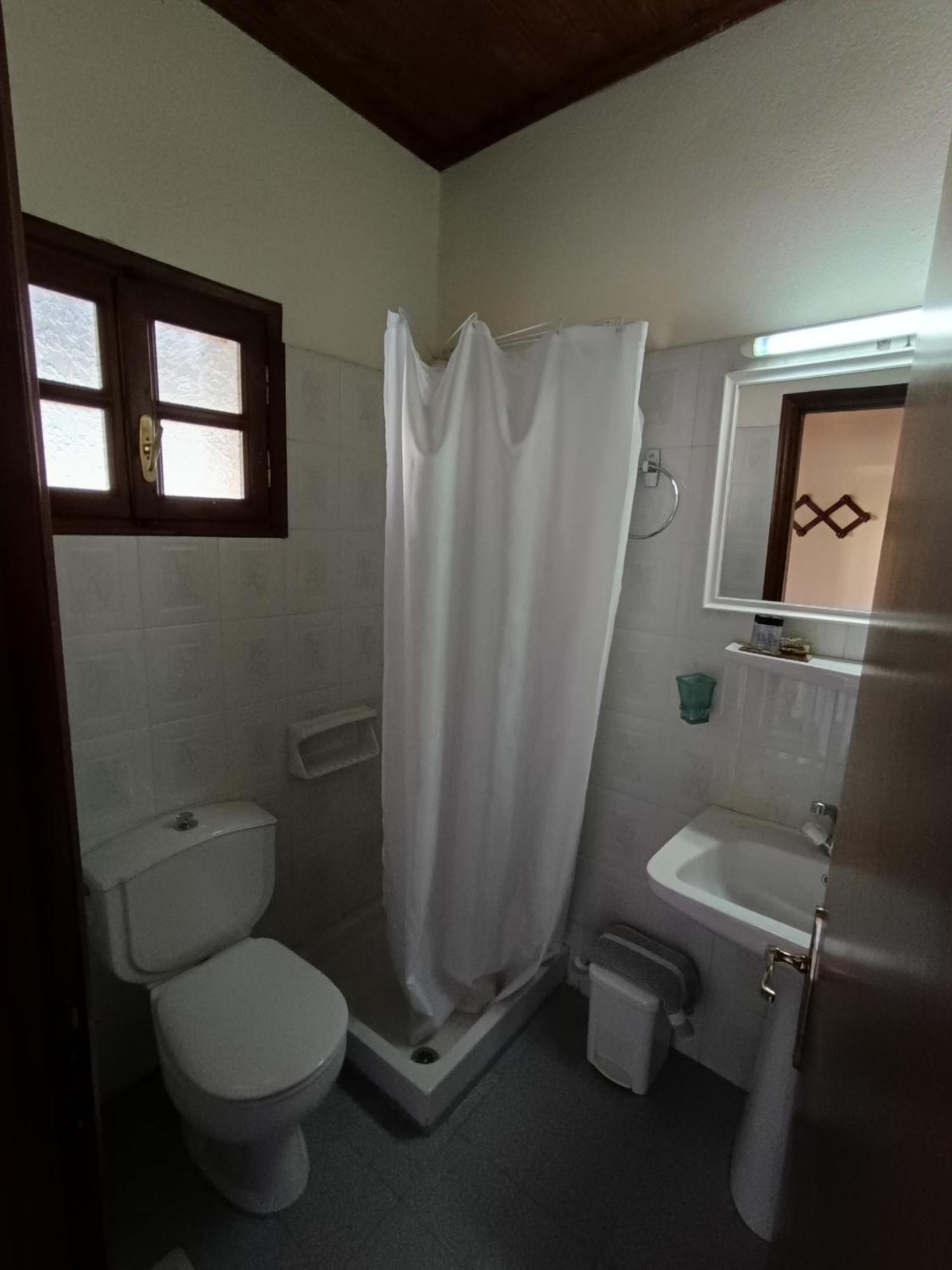2 Alonia Hotel Anatoliki Frangista Ruang foto