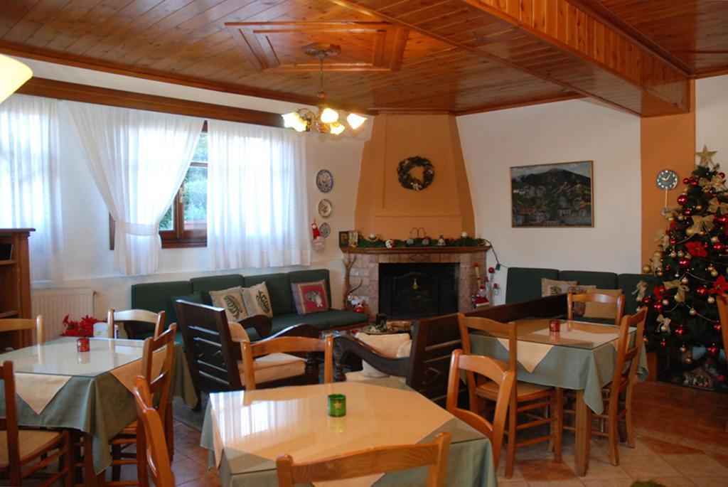 2 Alonia Hotel Anatoliki Frangista Bagian luar foto